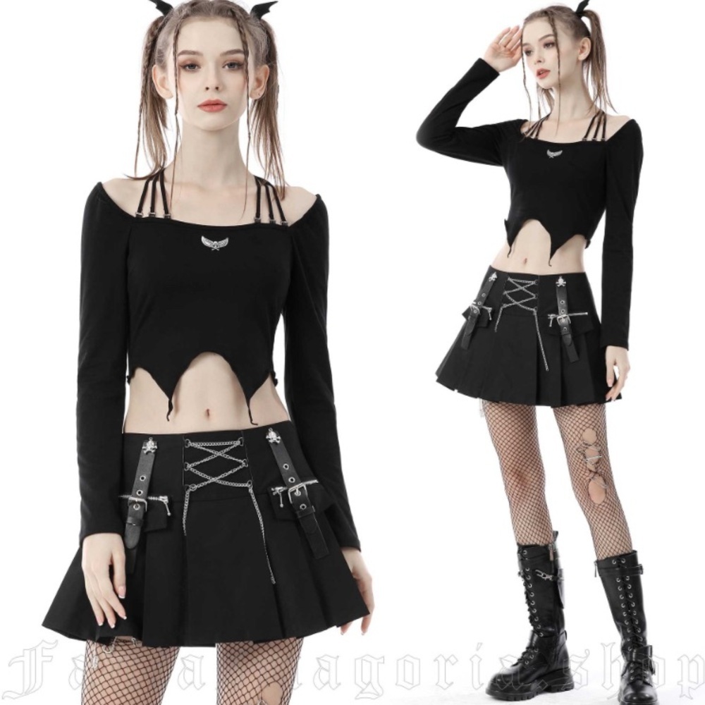 NWT Dark in Love Kiri Top TW395 Black Goth Long Sleeve Gothic Crop Pointed Hem